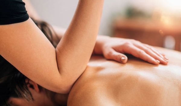 Lomi Lomi Massage - 90 Minutes
